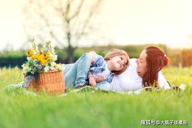 三色变形小怪